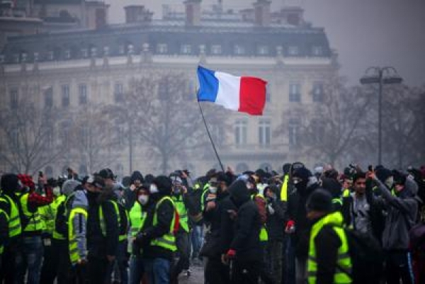 DALLA FRANCIA...PROVE TECNICHE DI REPRESSIONE